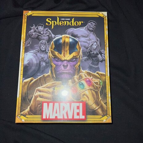 Splendor Marvel licht beschadigd